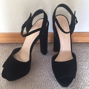 NEVER WORN black velvet t strap heels!